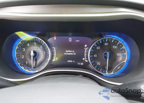 2022 Chrysler Pacifica Touring L z USA, uszkodzony, nr VIN 2C4RC1BG6NR218097